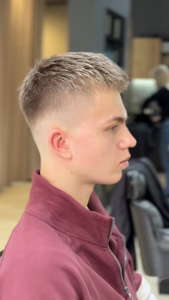 Post 5 by Beauty Salon London/Nails/Hair/Eyelashes/Eyebrows/Make up on Instagram (video)