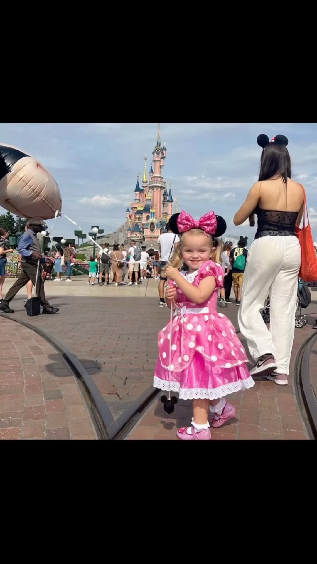 Post 5 by R e b e c c a  S m i t h on Instagram (video)