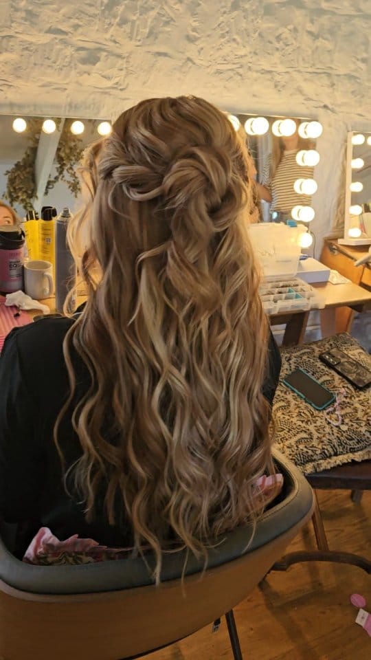 Post 2 by ASHLIE GEORGIOU on Instagram (video)