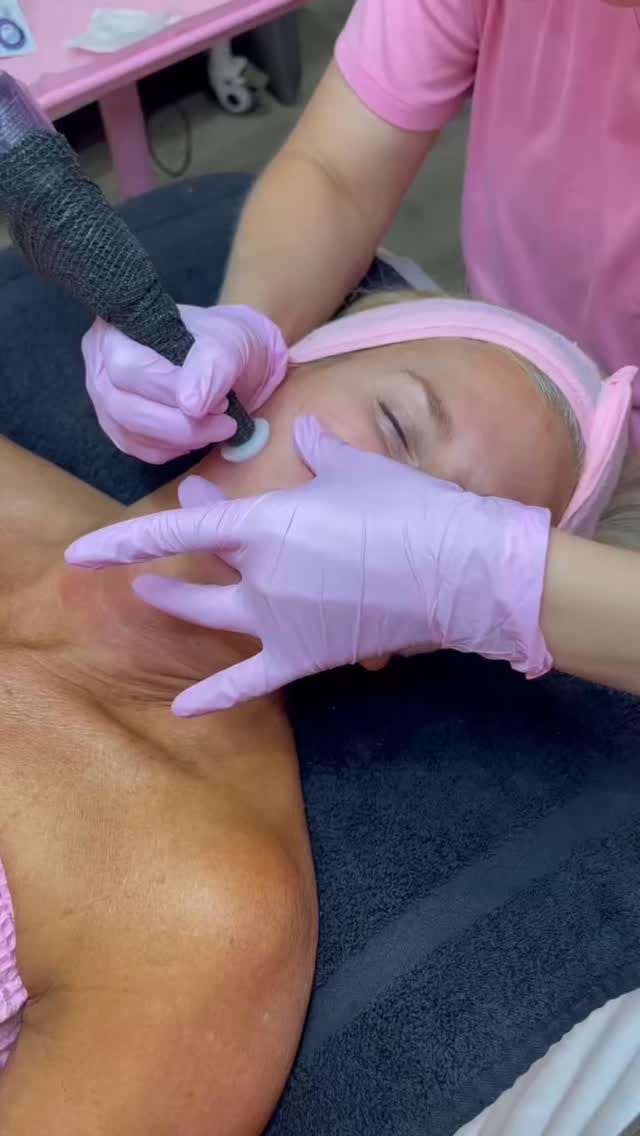 Post 8 by TANology Beauty Bar on Instagram (video)