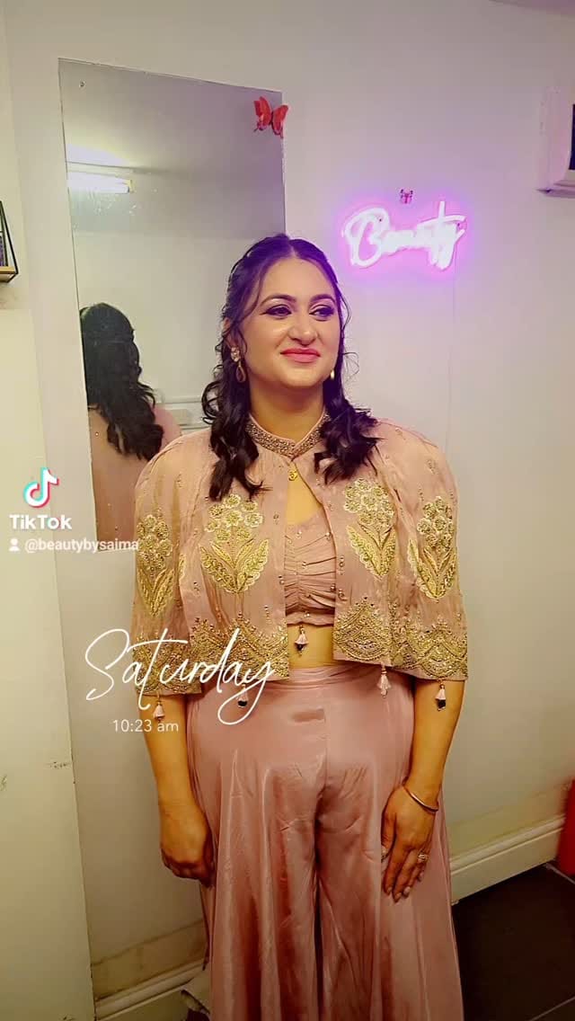 Post 3 by Saima Hussain on Instagram (video)
