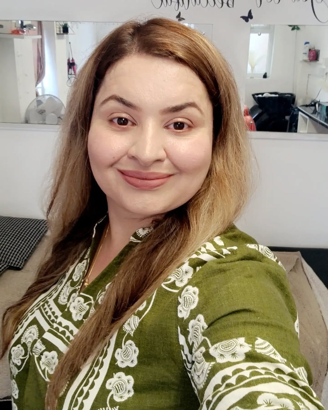 Post 5 by Saima Hussain on Instagram (image)