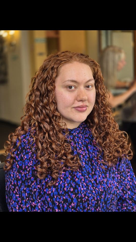 Post 6 by Blooming Curls on Instagram (video)