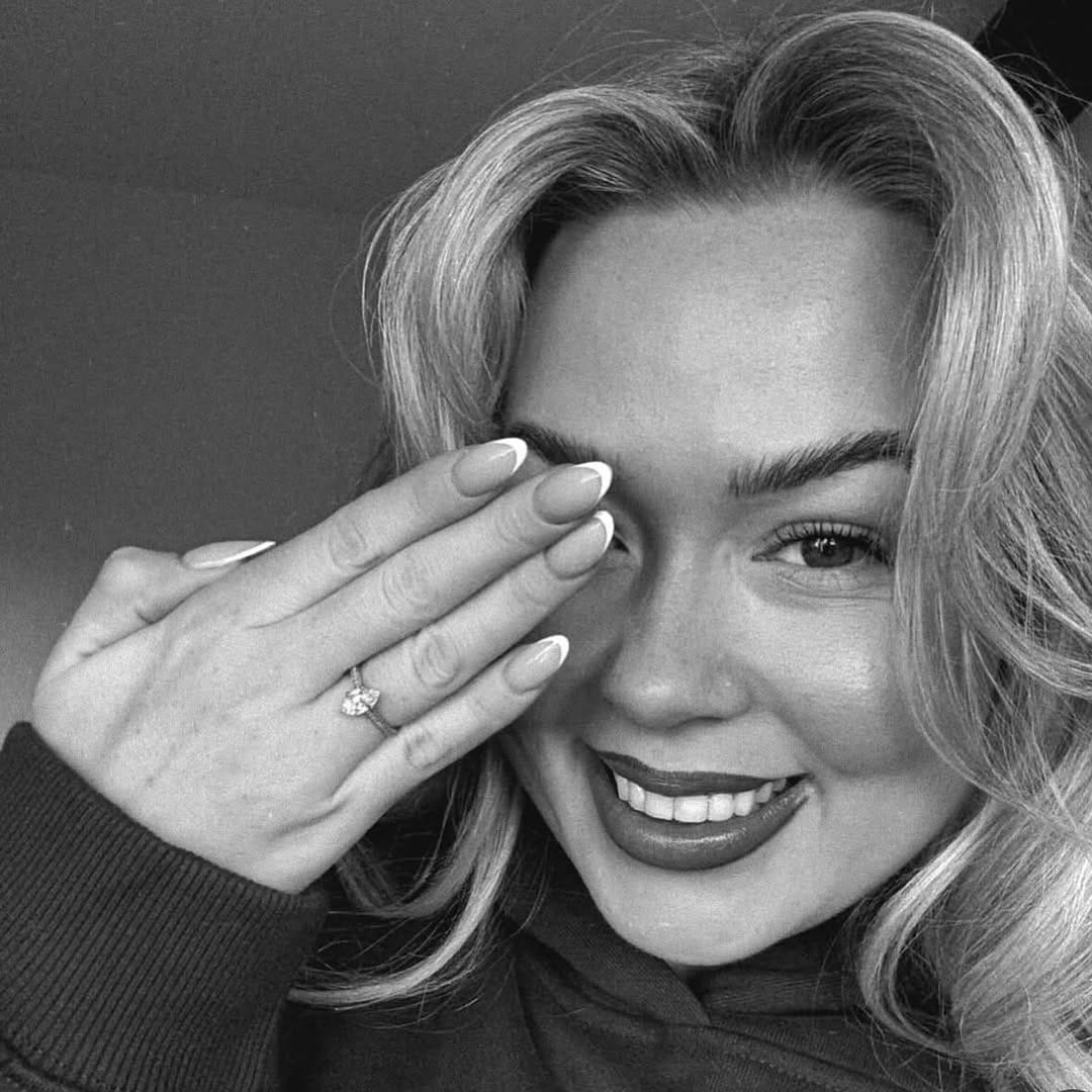 Post 2 by THE MAKEUP AND HAIR BAR on Instagram (image)