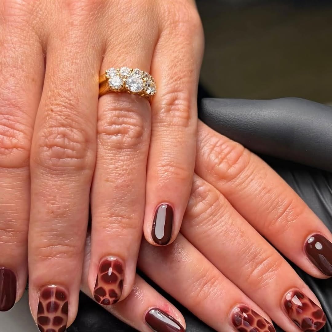 Post 5 by THE MAKEUP AND HAIR BAR on Instagram (image)