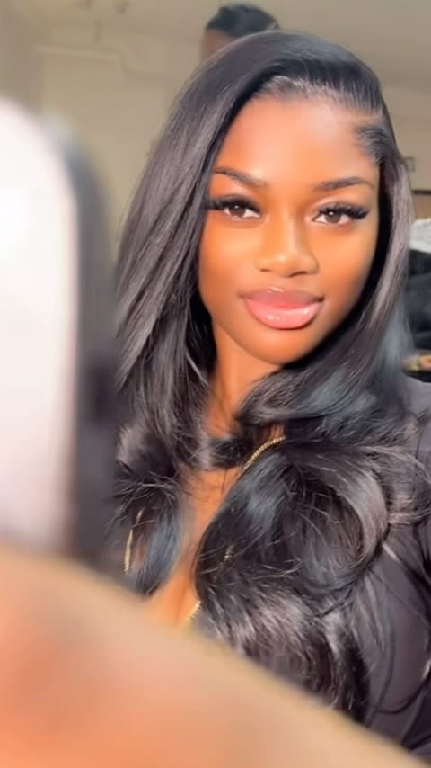 Post 7 by London & Dubai Lash Artist on Instagram (video)