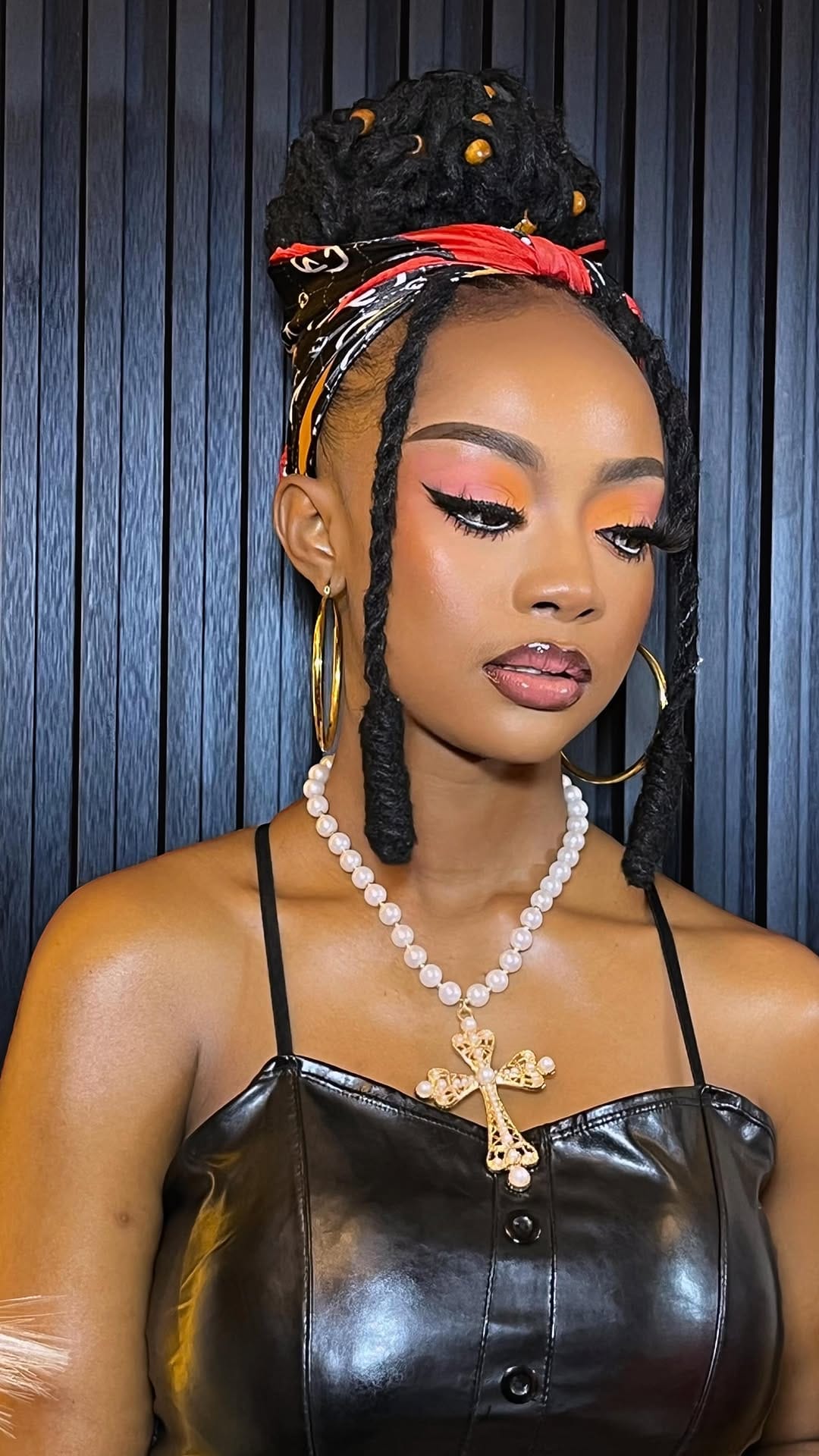 Post 5 by Jayseeluxe_studio on Instagram (video)