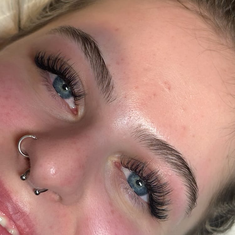 Post 4 by Lashes | Skin care | Brows | Body treatments ॐ Phoebe Edwards on Instagram (image)