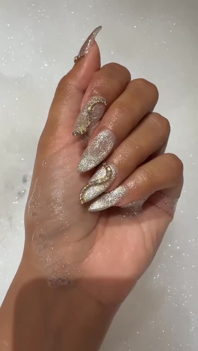 Post 2 by Psychologist Zeba Nazir on Instagram (video)