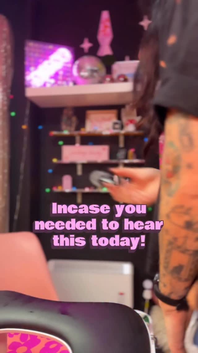 Post 4 by That’s Handy • Nail Tech & Educator • Louisa on Instagram (video)