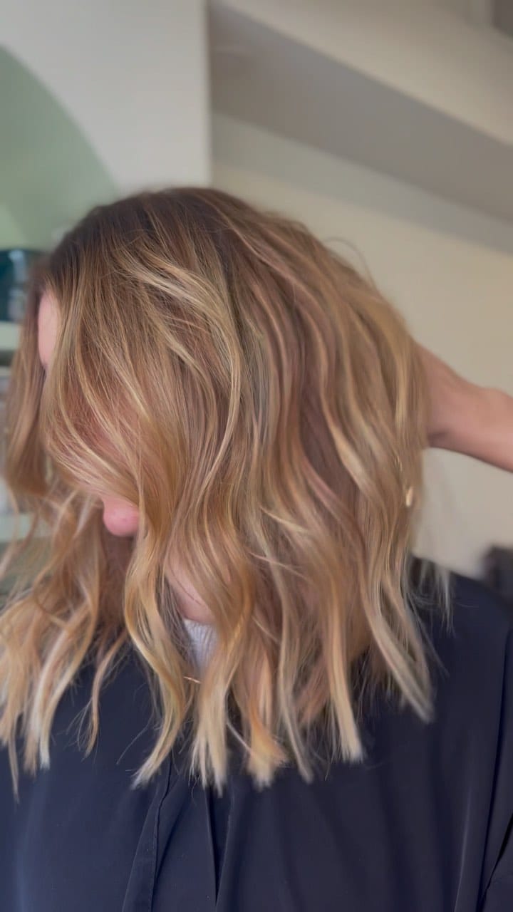 Post 8 by Raquel | HAIR COLORIST on Instagram (video)