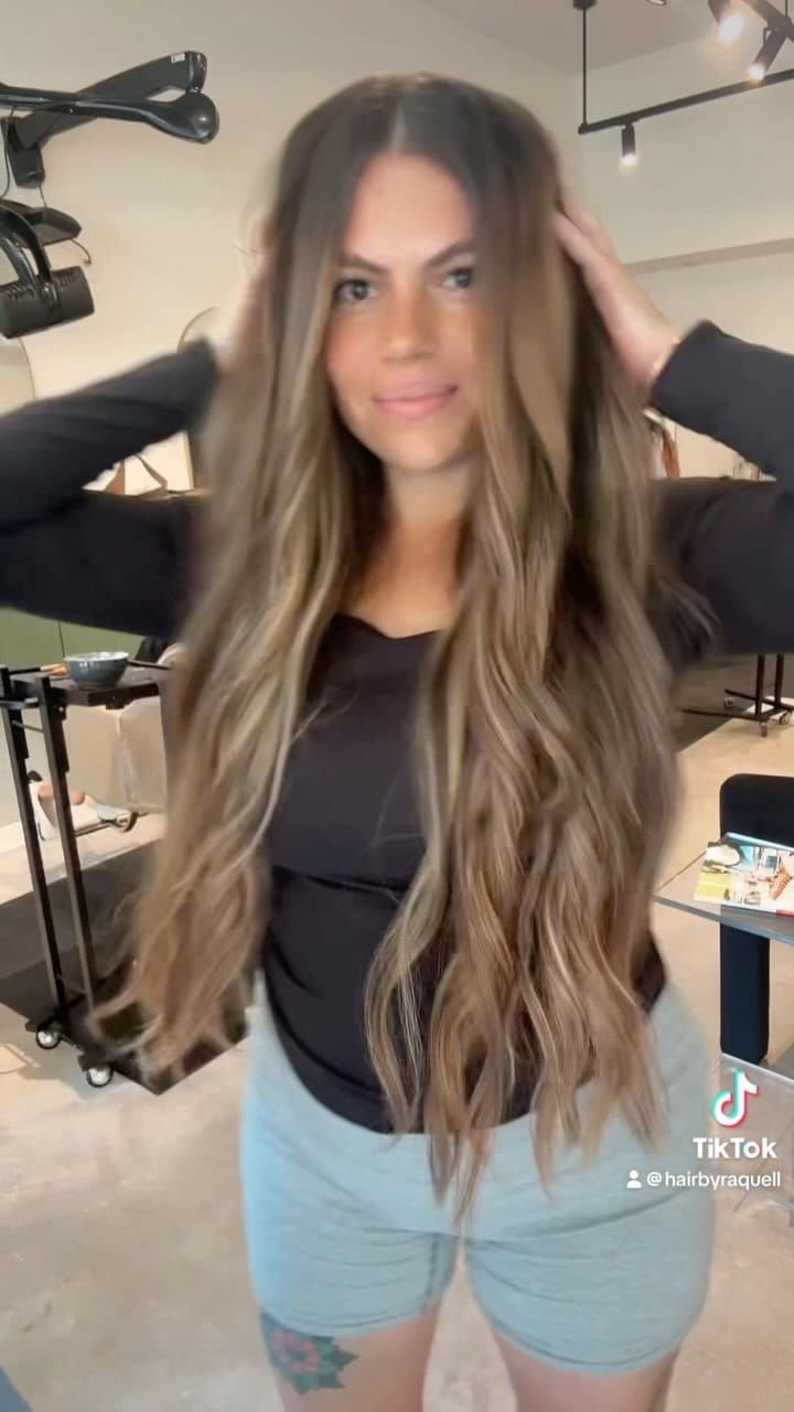 Post 5 by Raquel | HAIR COLORIST on Instagram (video)