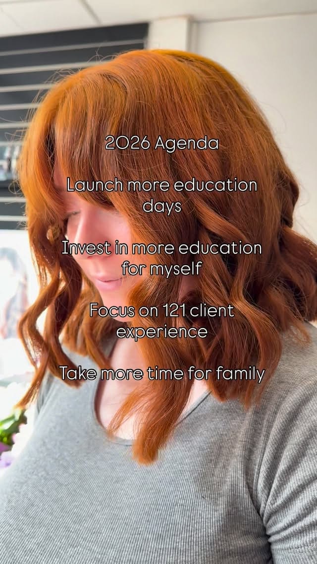 Post 2 by StudioE by Efi - Hairdresser | Hair extension expert  | Educator on Instagram (video)