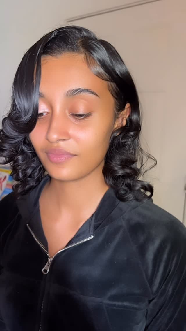 Post 5 by LICENSED MAKEUP ARTIST/ COSMETOLOGIST on Instagram (video)