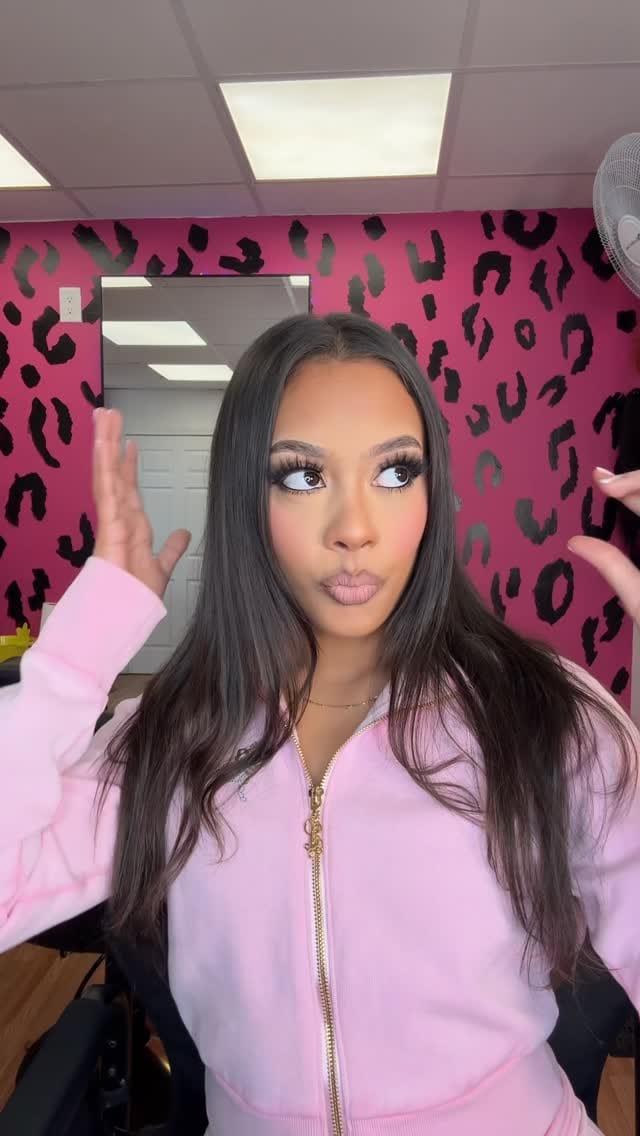 Post 4 by LICENSED MAKEUP ARTIST/ COSMETOLOGIST on Instagram (video)