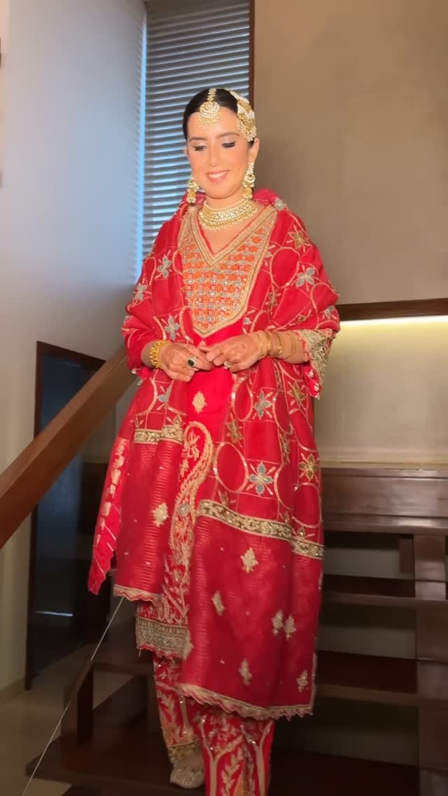 Post 8 by Nishchla Sachdeva on Instagram (video)