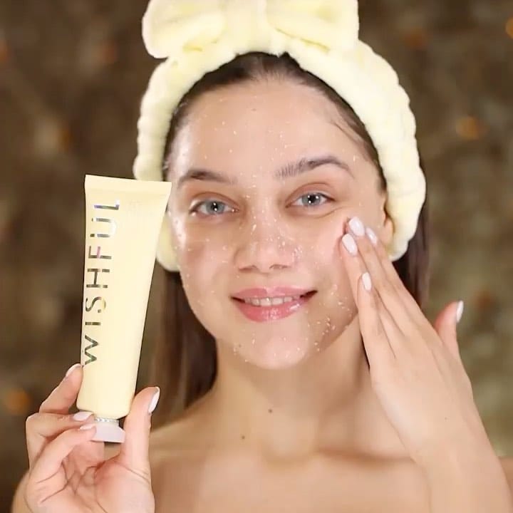 Post 1 by Ferra Ricci Beauty💄 on Instagram (video)