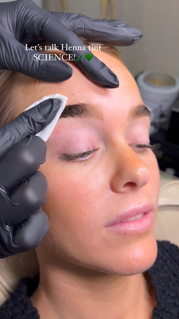 Post 7 by SO HENNA | Brow Henna Supplies on Instagram (video)