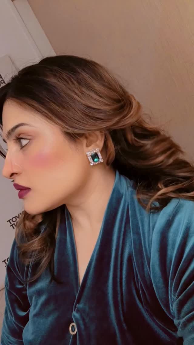 Post 4 by Zainab Taha | MAKEUP ARTIST | Educator at PIVOT-POINT on Instagram (video)