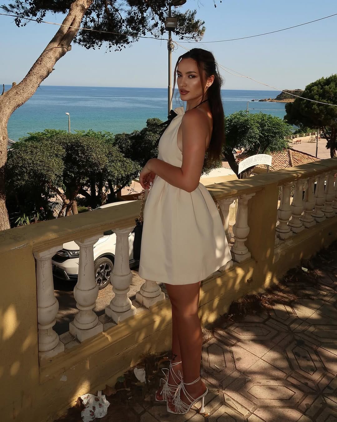 Post 10 by Augustina Esanu on Instagram (carousel)