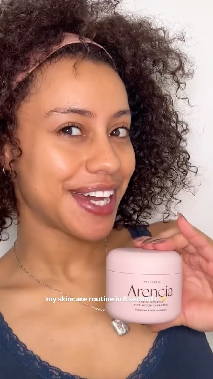 Post 4 by Kiyo Beauty on Instagram (video)