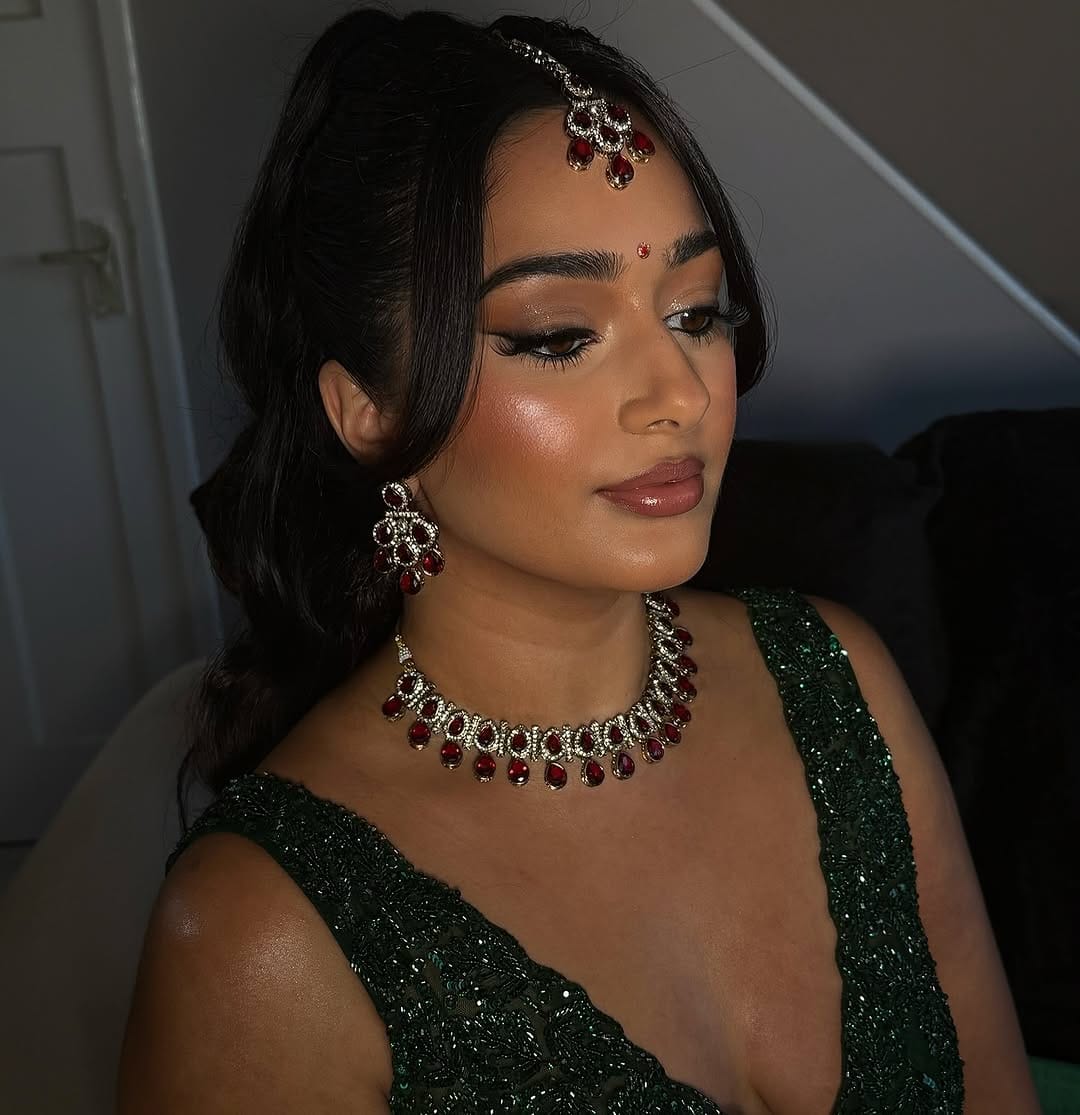 Post 6 by KIMMY KAUR|Birmingham Makeup Artist on Instagram (carousel)