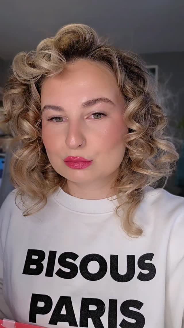 Post 2 by Sandra on Instagram (video)