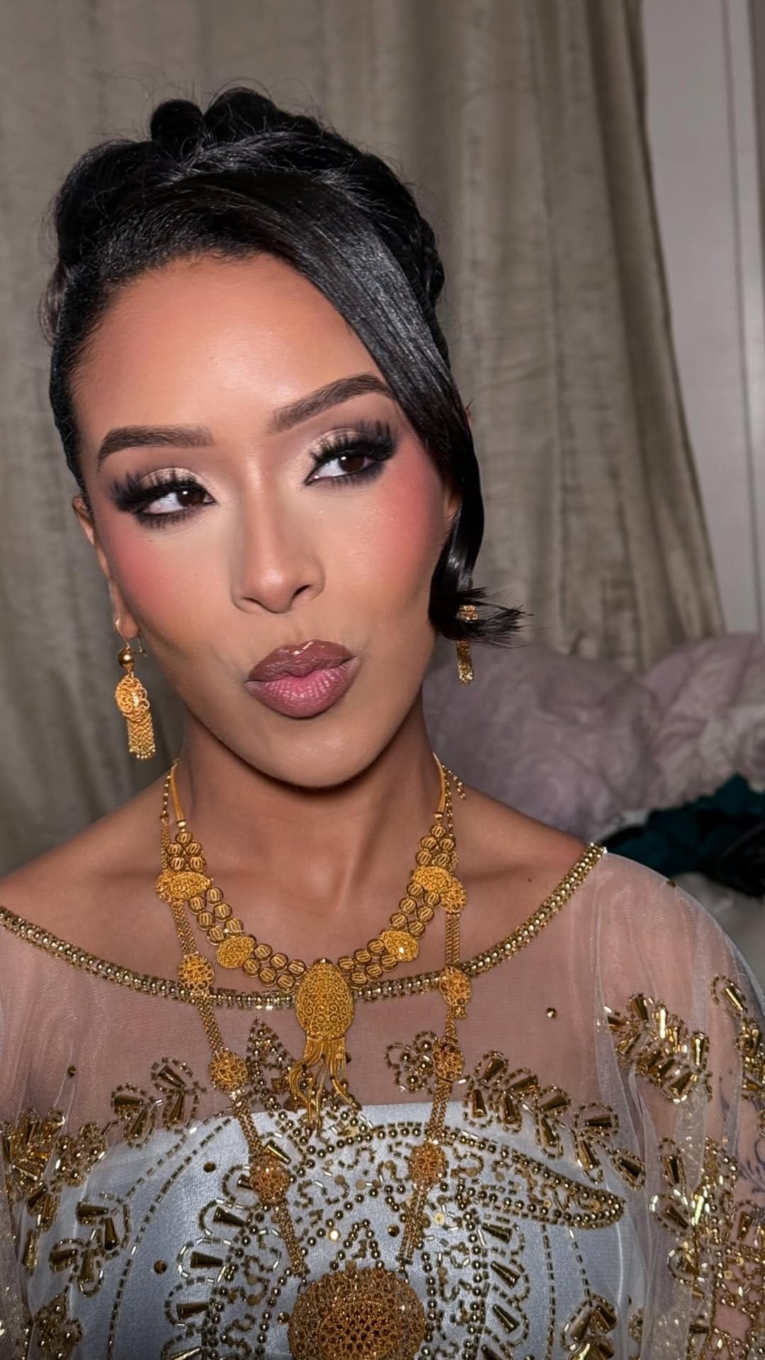 Post 6 by FlawlessHalf on Instagram (video)