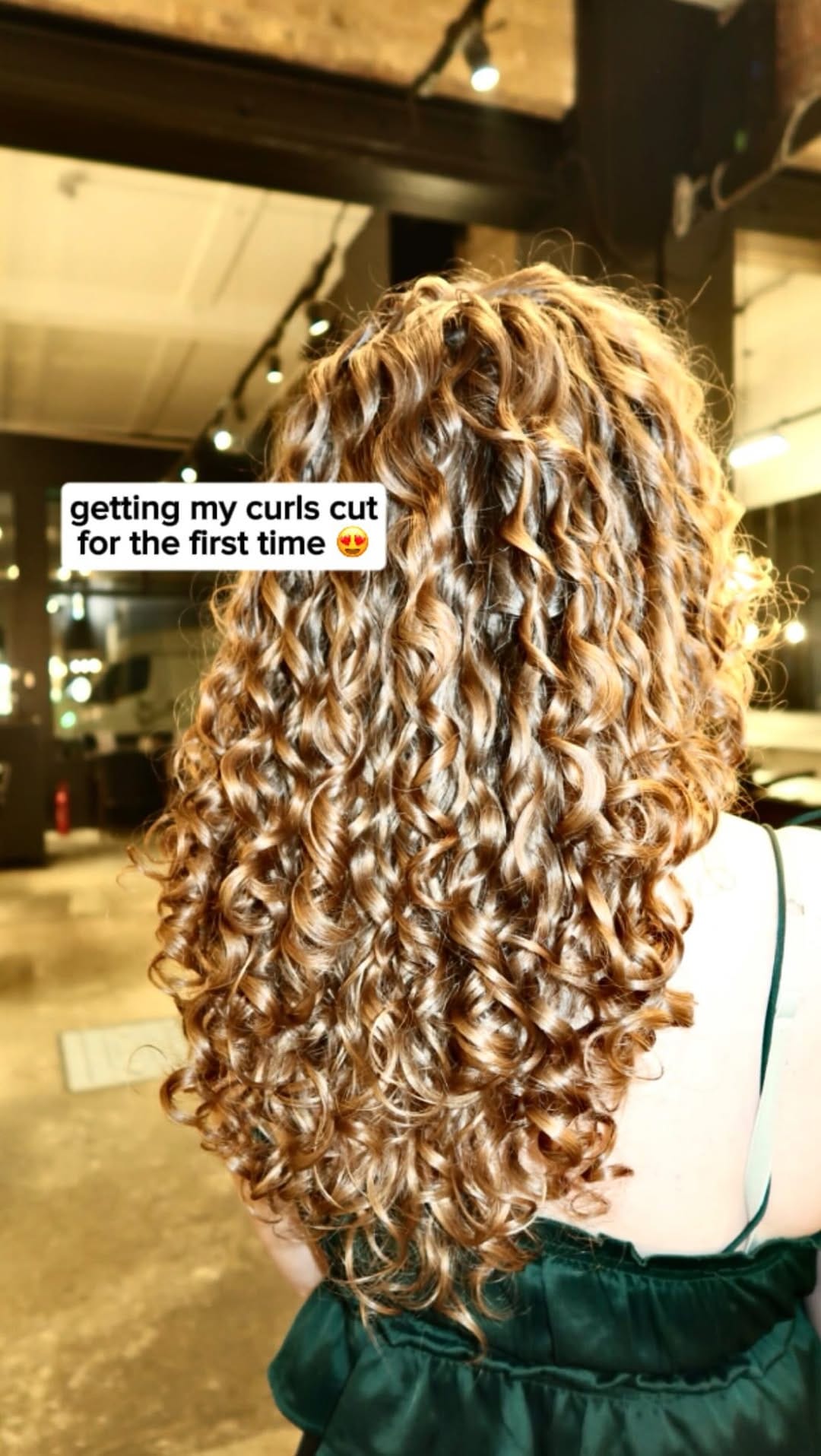 Post 8 by Unruly Curls on Instagram (video)