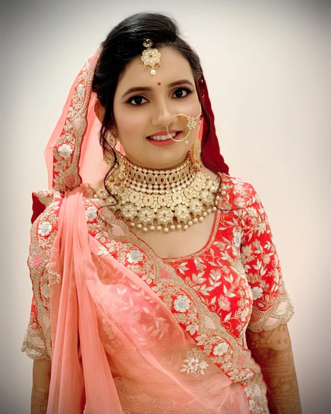 Post 3 by Avantika Kapur Makeovers on Instagram (image)
