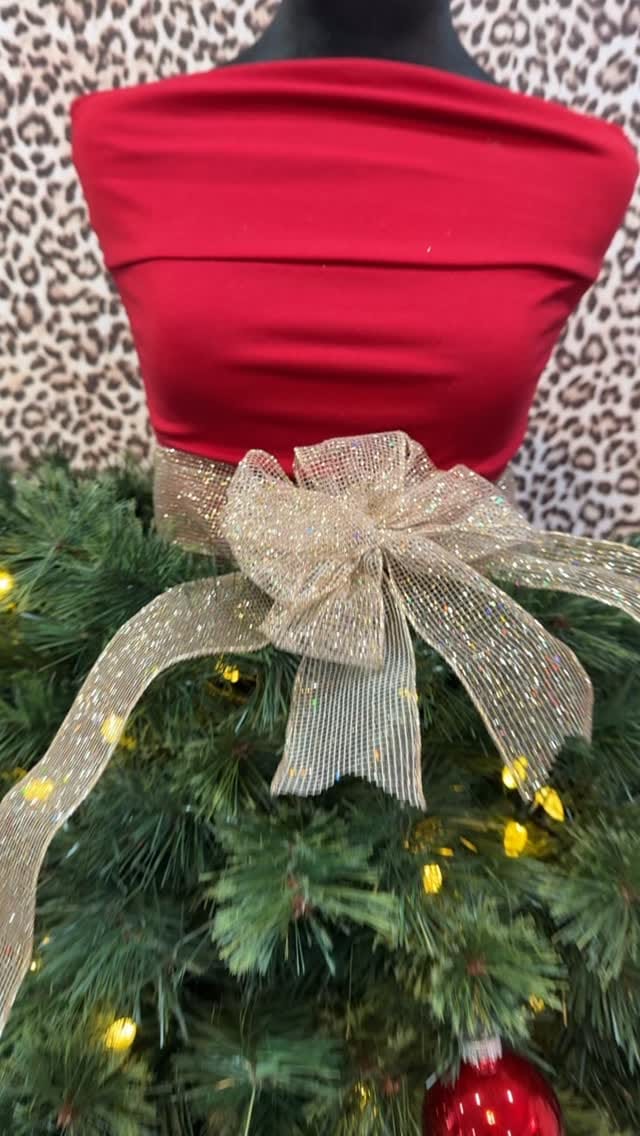 Post 7 by Mirela Collins on Instagram (video)