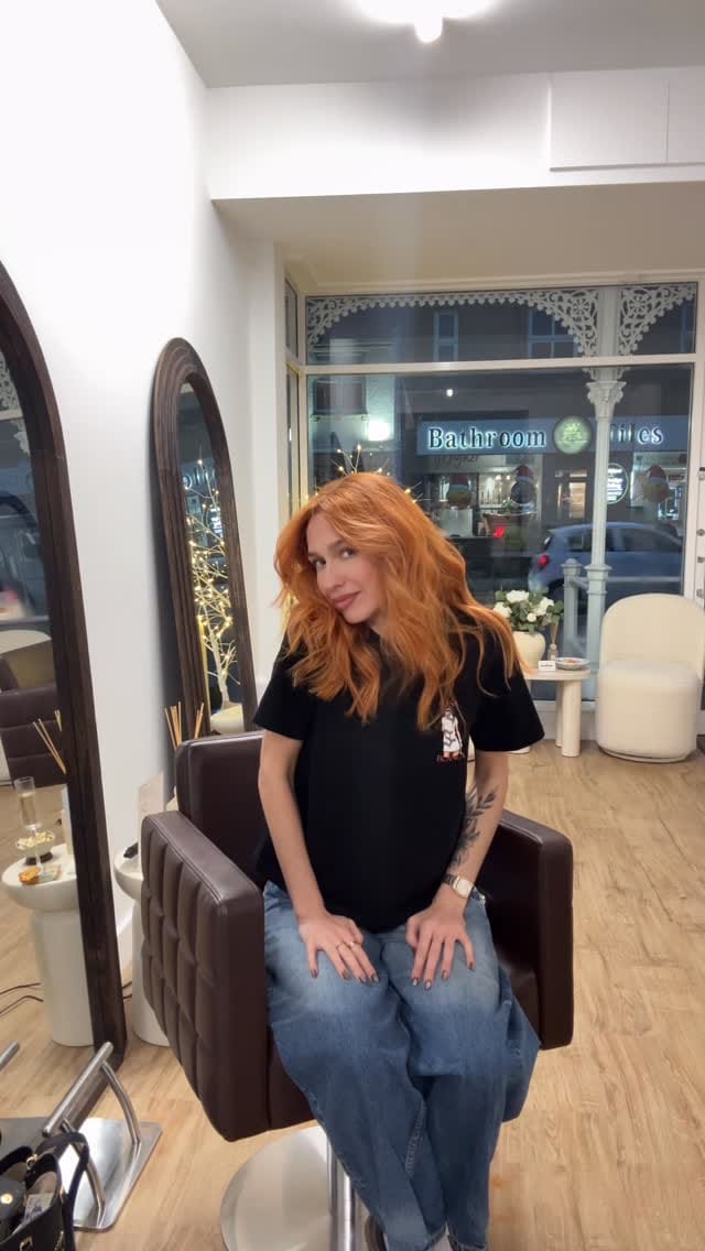Post 6 by 🇬🇧 BALAYAGE SPECIALIST on Instagram (video)