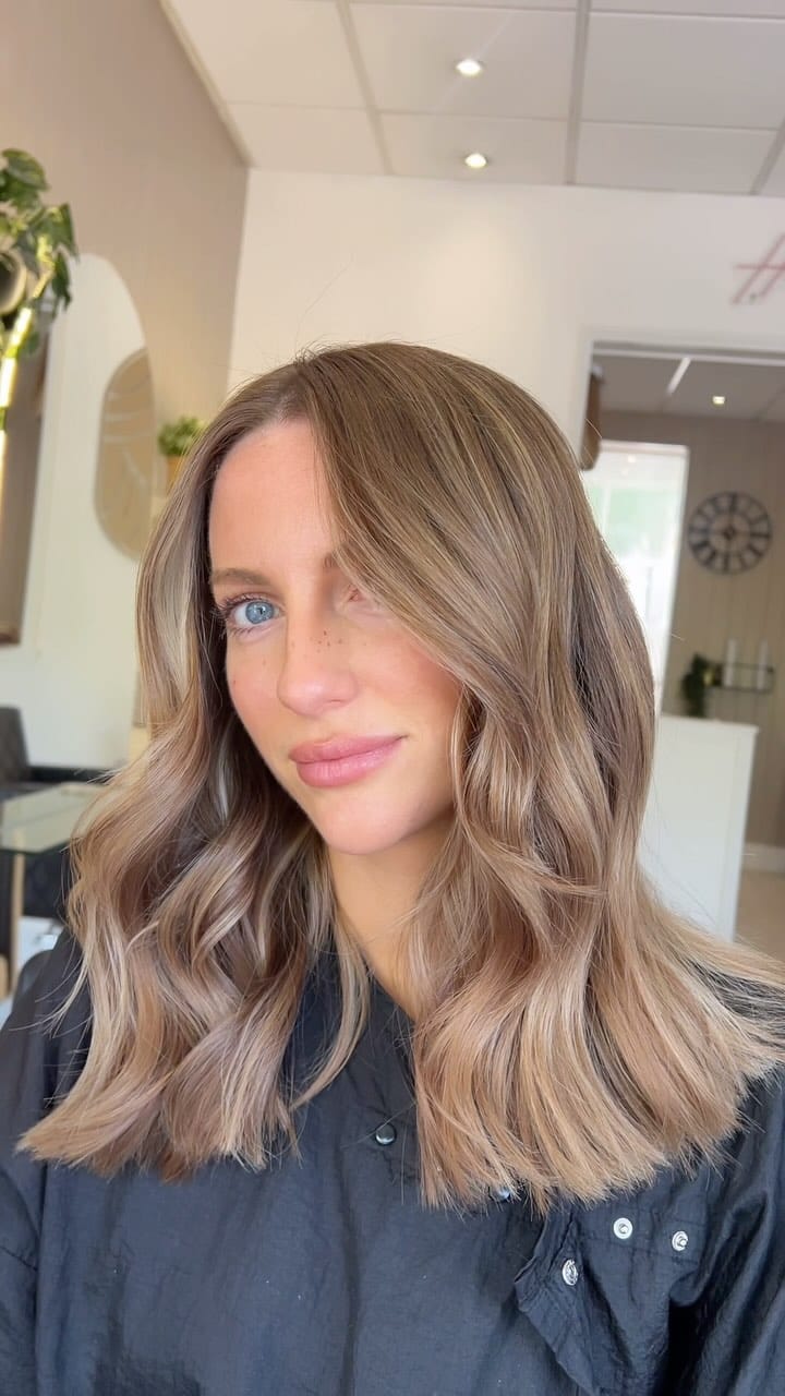 Post 10 by 🇬🇧 BALAYAGE SPECIALIST on Instagram (video)