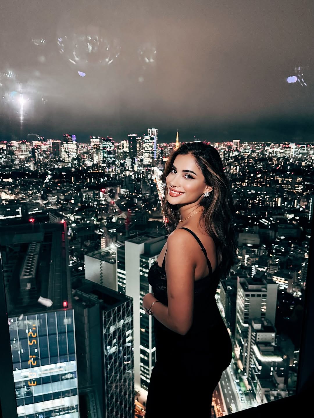 Post 8 by Nimi Kaur | Spirituality | Skin Specialist | Lifestyle on Instagram (carousel)