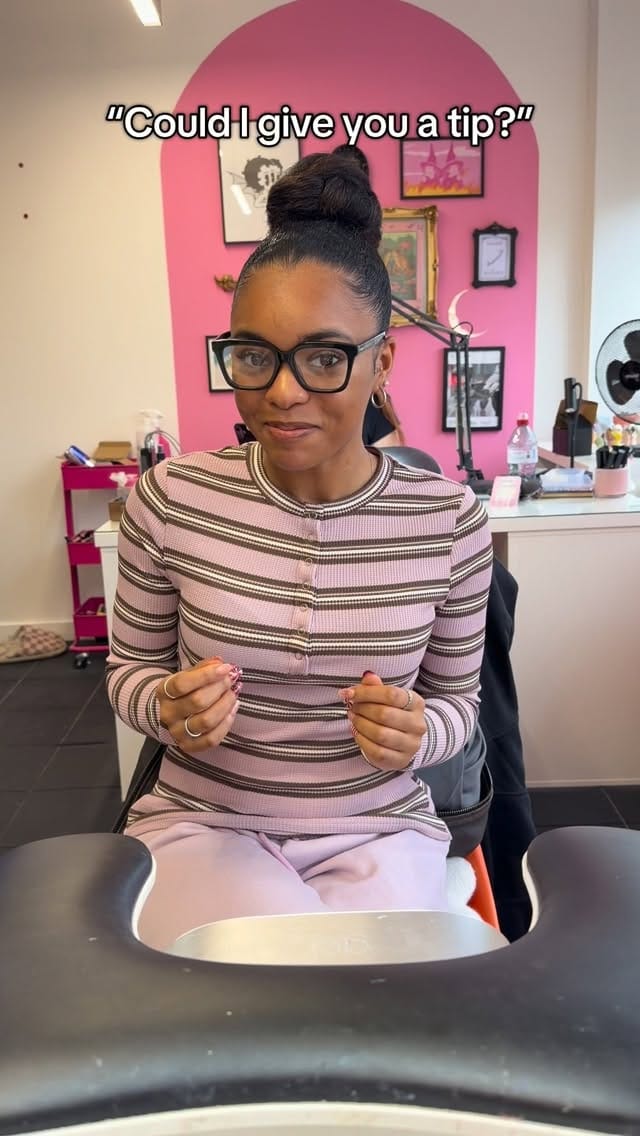 Post 3 by Ella Bella Nails 🌈 (bristol) on Instagram (video)