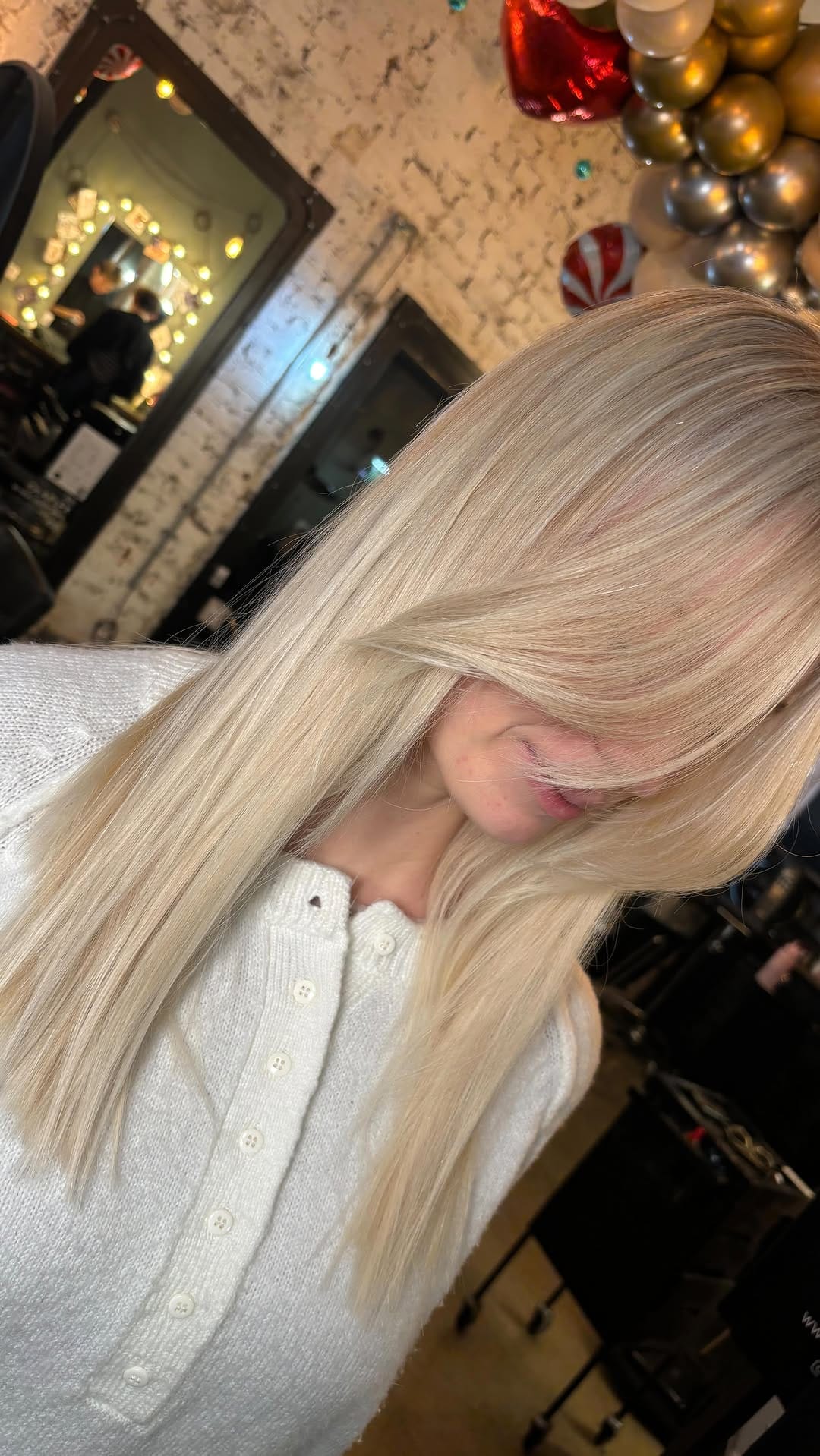 Post 1 by Hair & Makeup Salon London on Instagram (video)