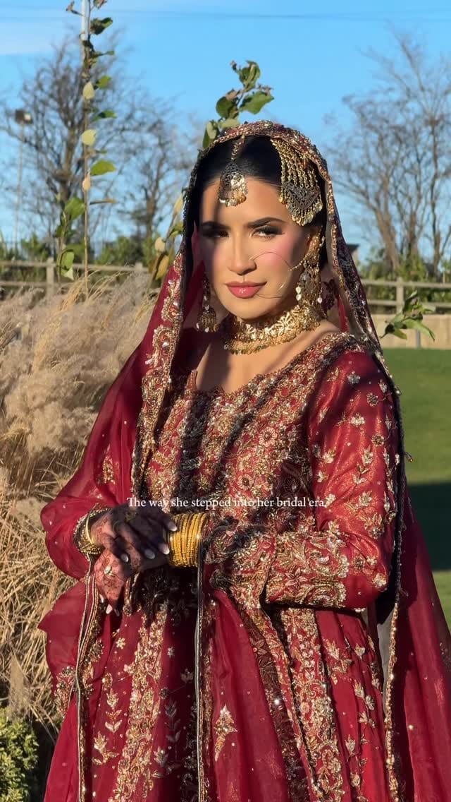 Post 4 by HairByAyshaaX🌹 on Instagram (video)