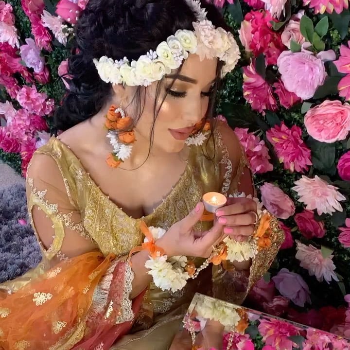 Post 9 by • ANNUM RAFI •🖌 on Instagram (carousel)