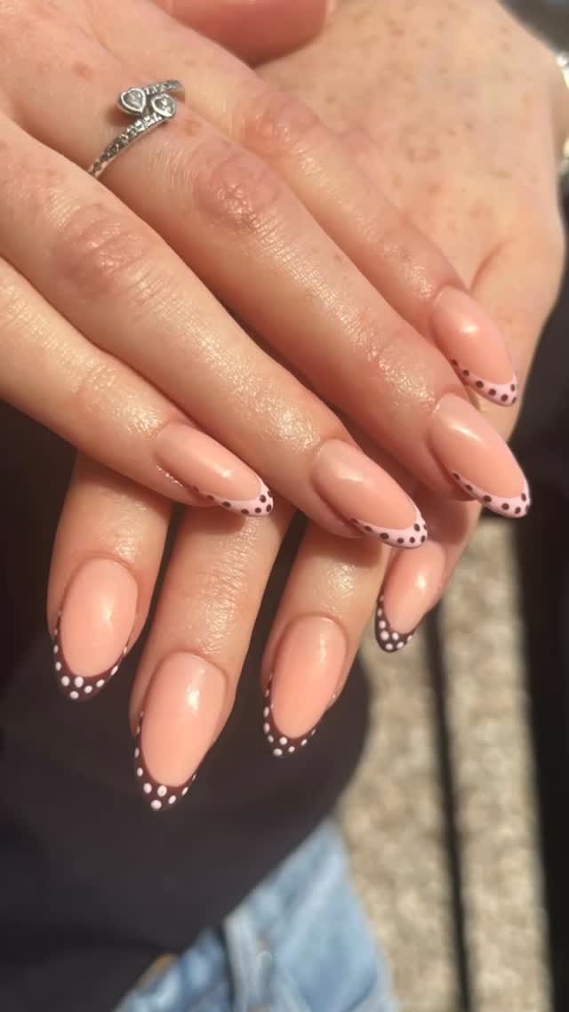 Post 3 by Nina Szarama NE on Instagram (video)