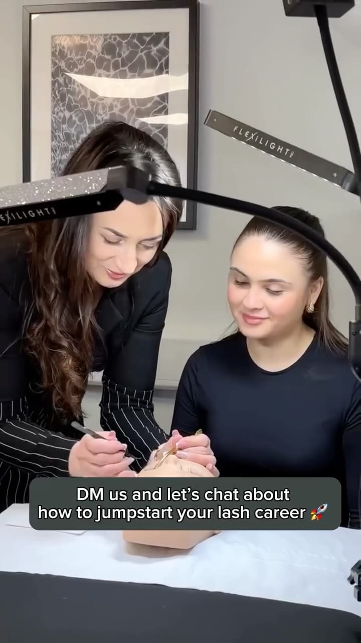 Post 10 by London Lash | Natural Lashes & BIAB Manchester on Instagram (video)