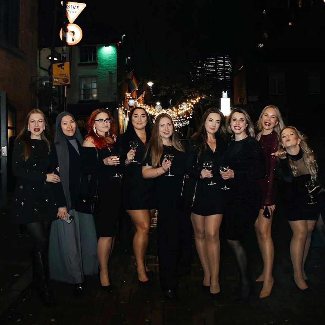 Post 9 by London Lash | Natural Lashes & BIAB Manchester on Instagram (carousel)
