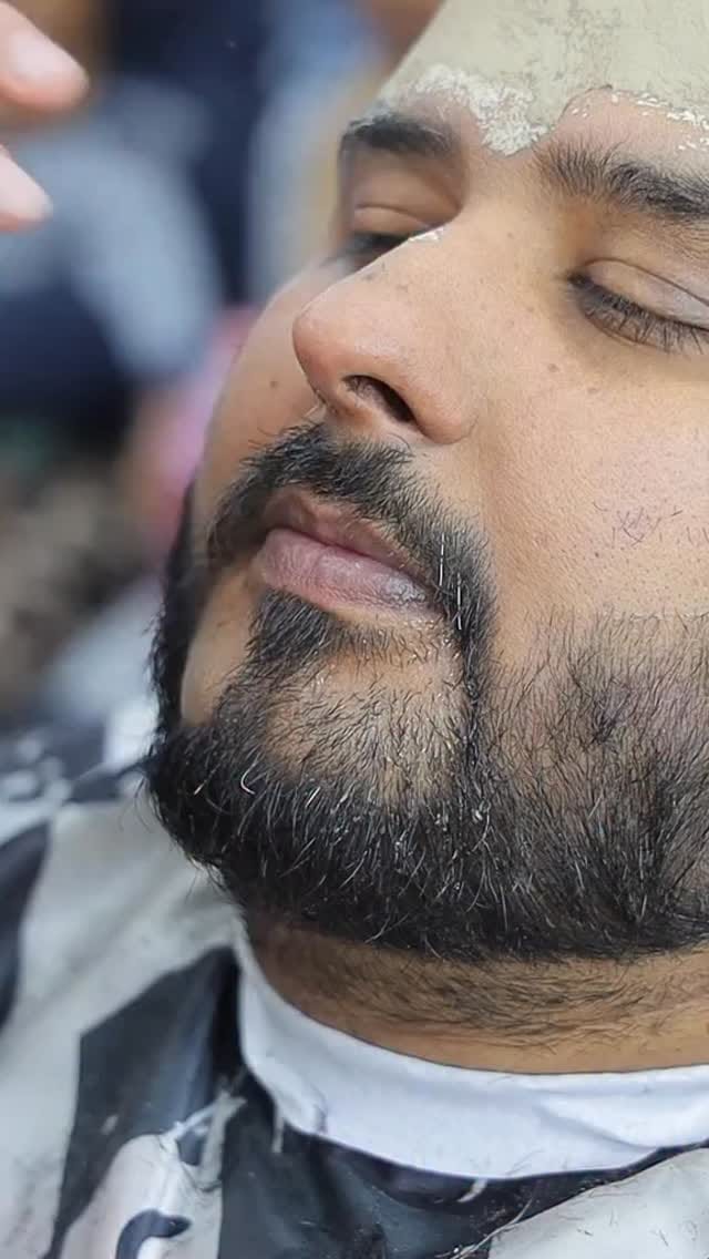 Post 3 by Mohamad Nur Maktabi on Instagram (video)