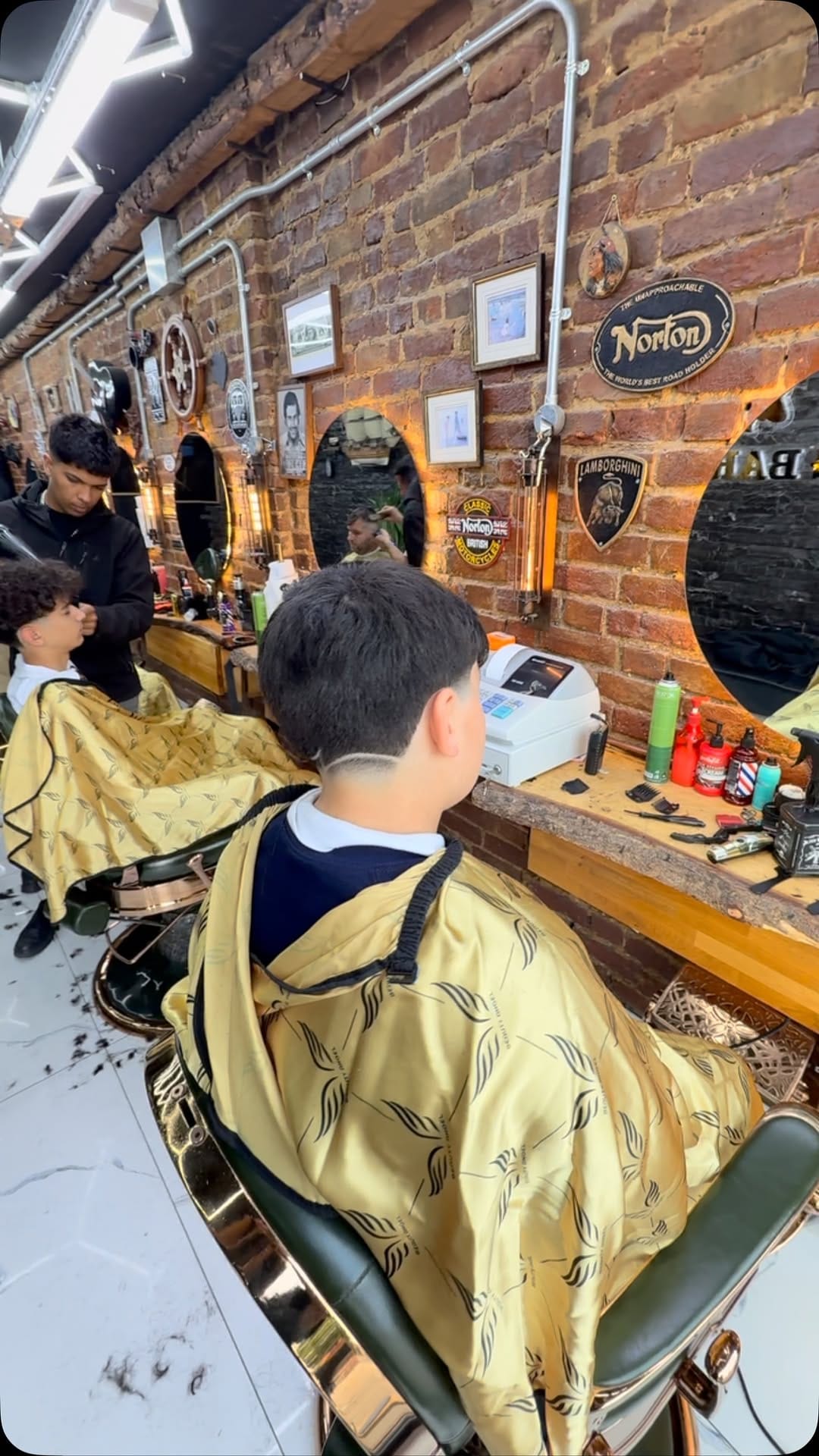 Post 3 by FG Barbers on Instagram (video)