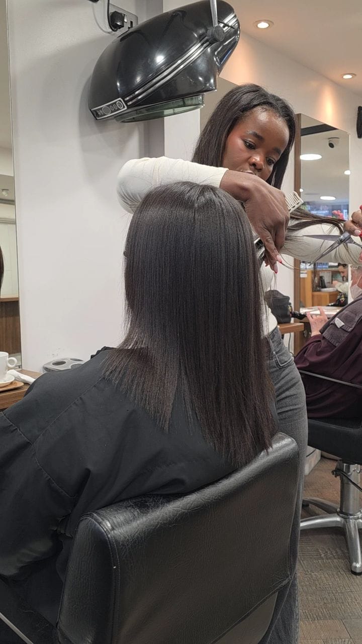 Post 4 by HAIR  BY NOELLA | STORYTELLER on Instagram (video)