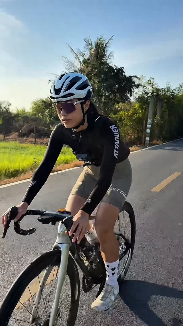 Post 1 by Pin Phianpattanawit on Instagram (video)