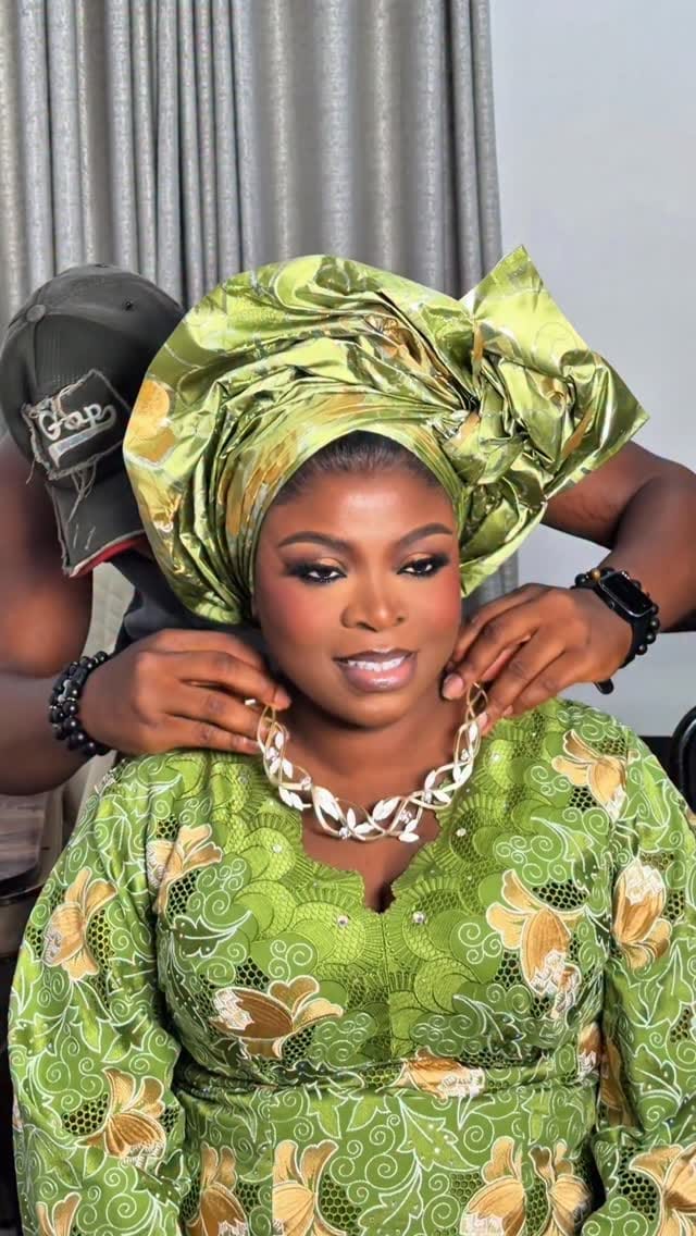 Post 1 by NIGERIAN MUA/SCOTLAND MUA 🇳🇬 🇬🇧 on Instagram (video)