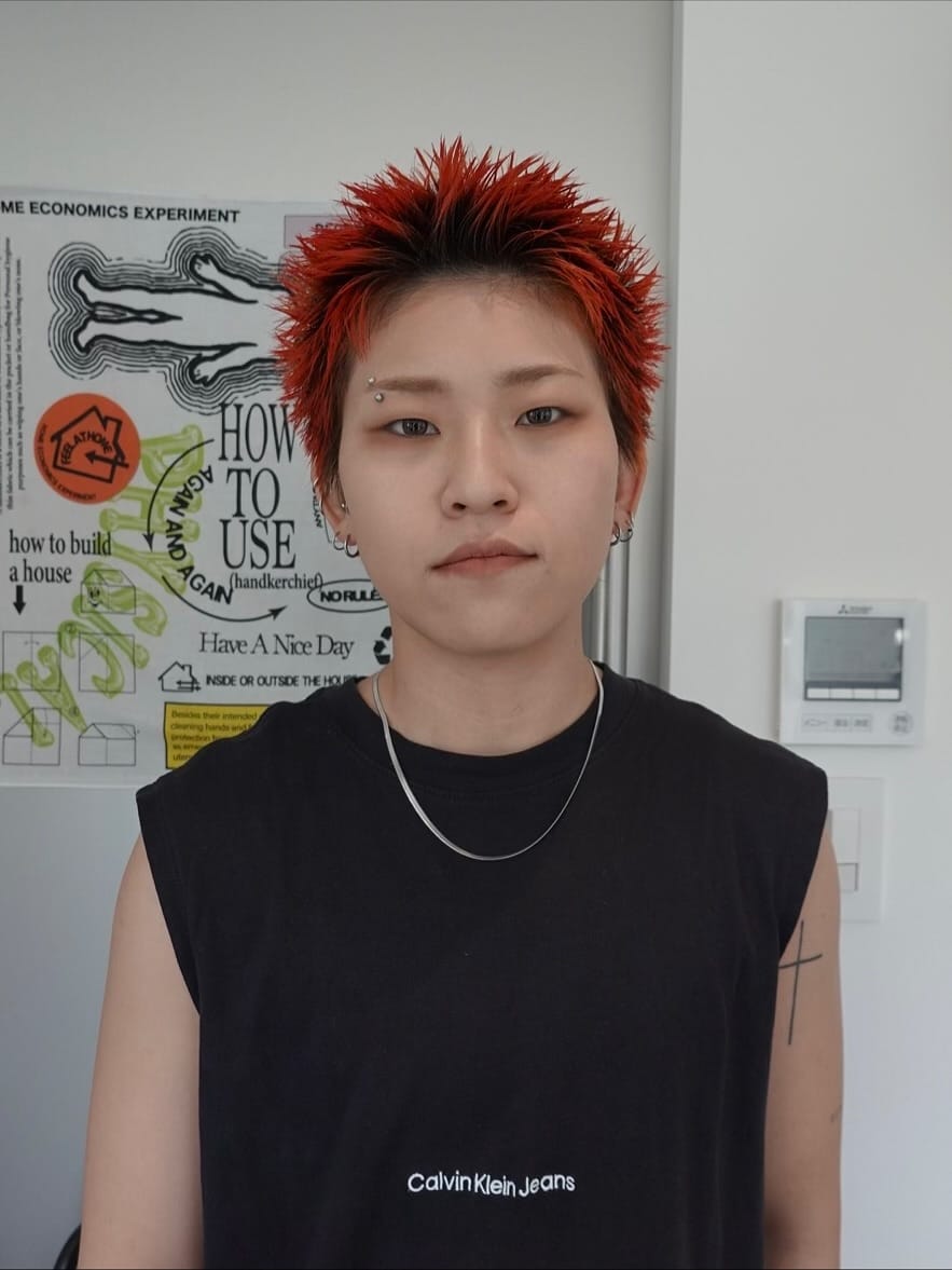 Post 6 by 𝕂𝔸ℍ𝕆  LGBTQ＋/センターパートウルフ/刈り上げ/パーマ on Instagram (carousel)