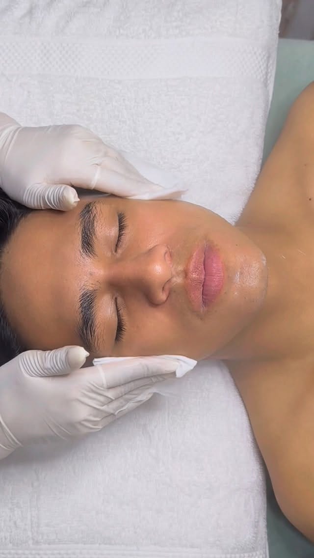 Post 4 by EvelynSpa on Instagram (video)