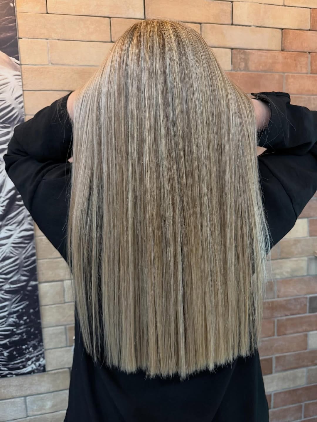 Post 7 by Felove Friseur Elnur on Instagram (image)