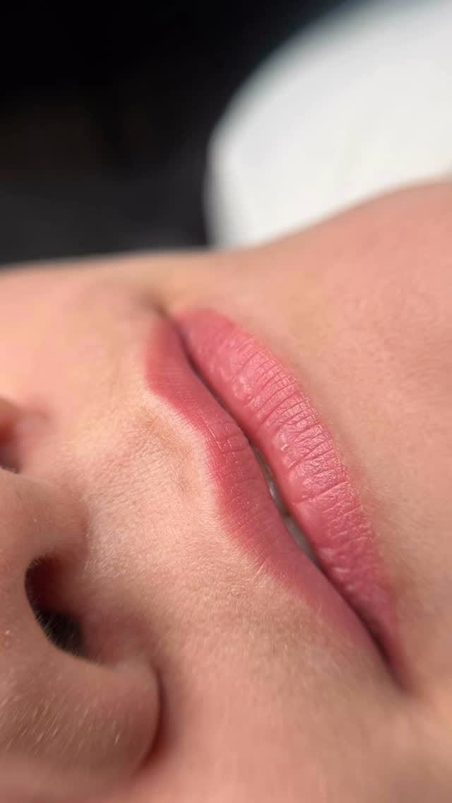 Post 5 by Simply Beauty by Dana on Instagram (video)